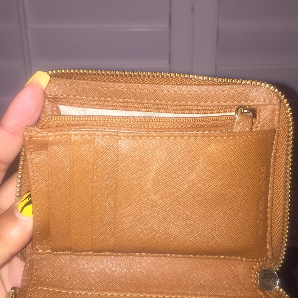 Wallet - Picture 6 of 7